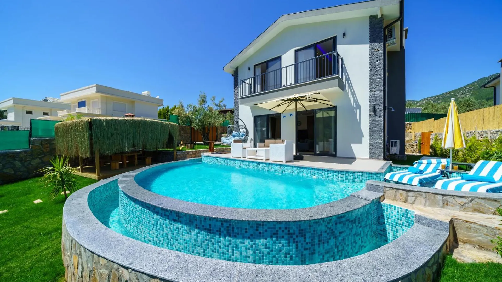 Loop House - Luxury Villa With Pool In Yesiluezuemlue Fethiye Turkey