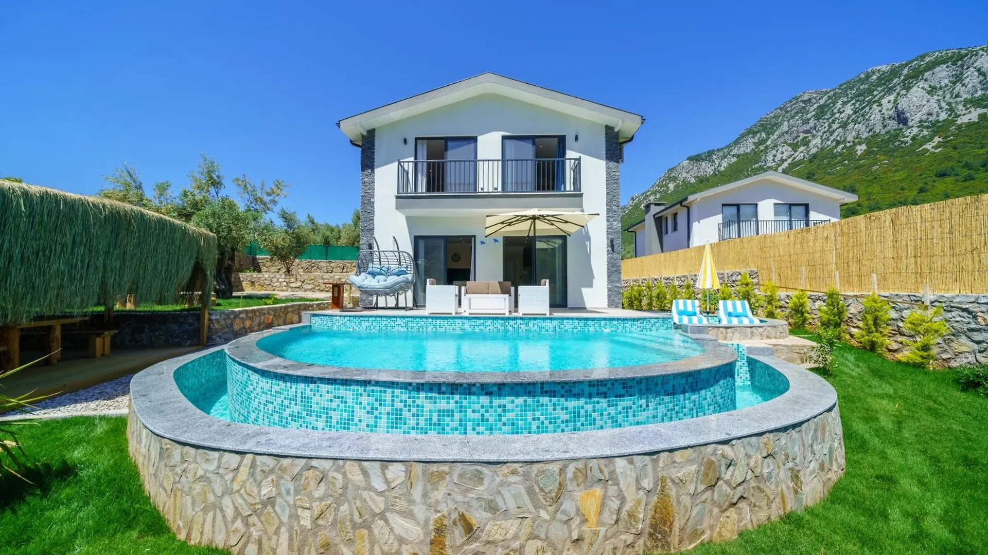 Loop House - Luxury Villa With Pool In Yesiluezuemlue Fethiye 0*,  Turkey